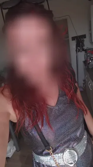 Astrid, 39