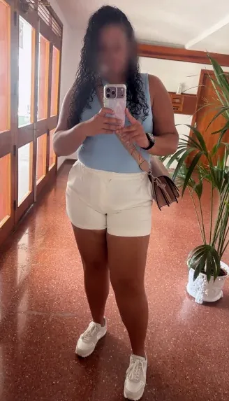 Jana, 33