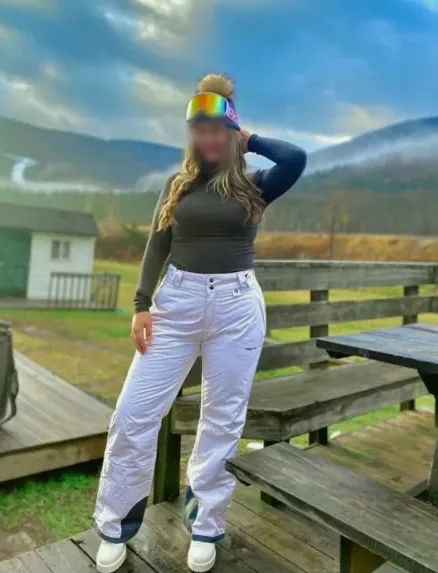 Kathrin, 37