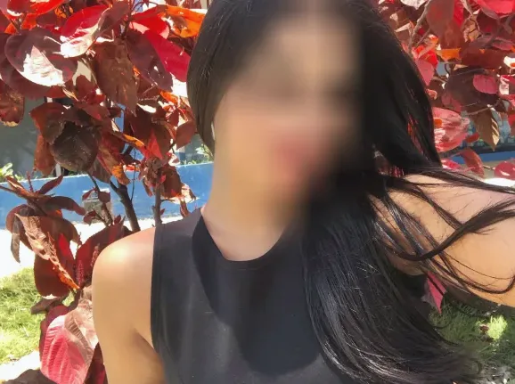 Lena, 27