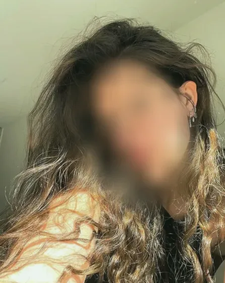 Marie, 19