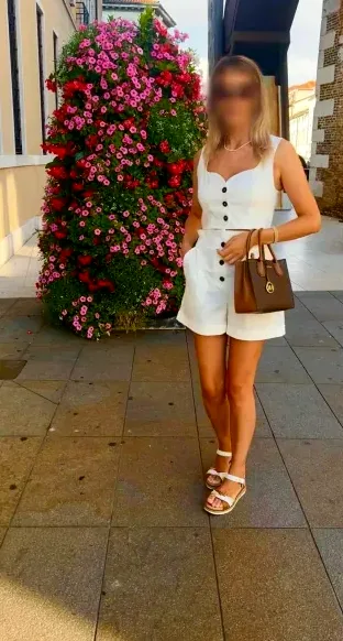 Nikolina, 38