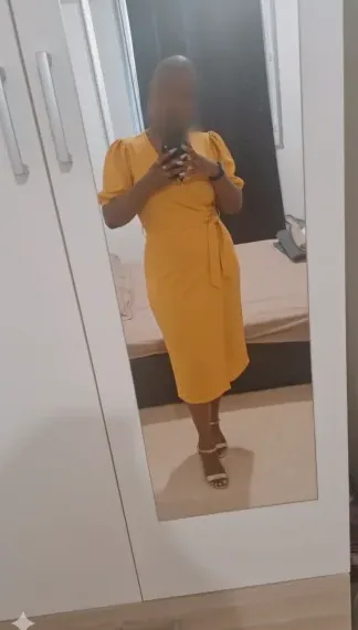 Sarah, 33