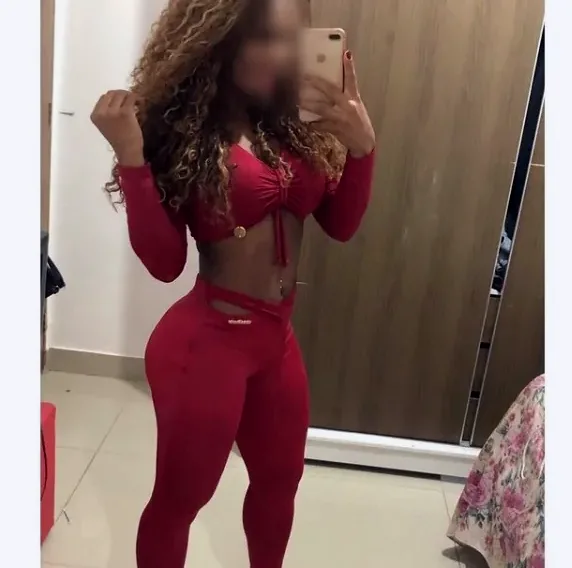 Sophie, 31